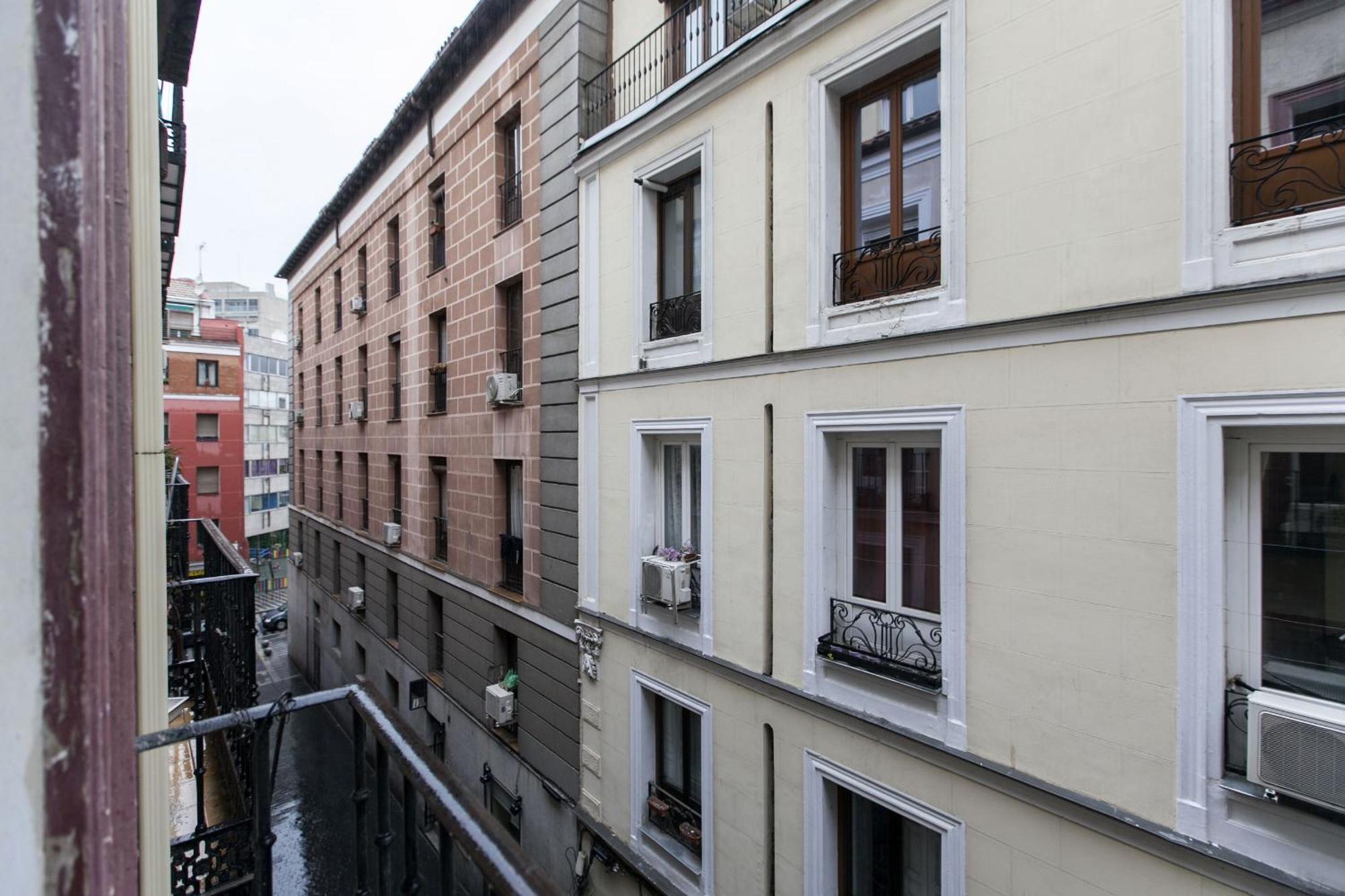 Apartamentos Day Madrid Callao Centro Gran Via Sol Malasana Exterior photo